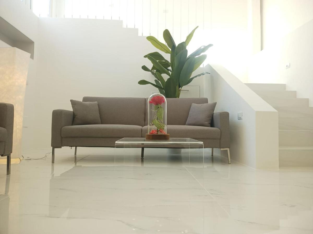 Elegant Basement Suite Orosei Εξωτερικό φωτογραφία