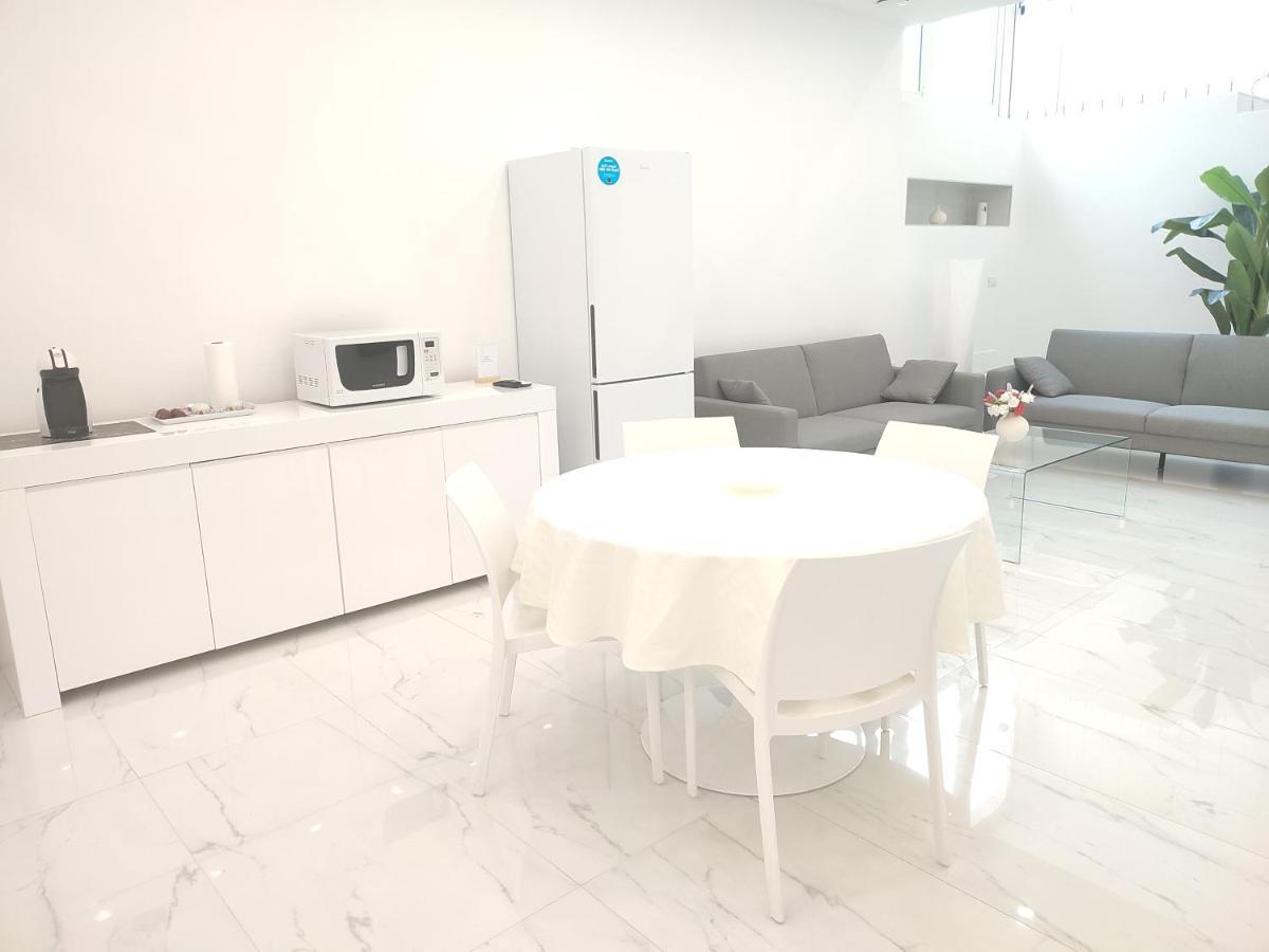 Elegant Basement Suite Orosei Εξωτερικό φωτογραφία