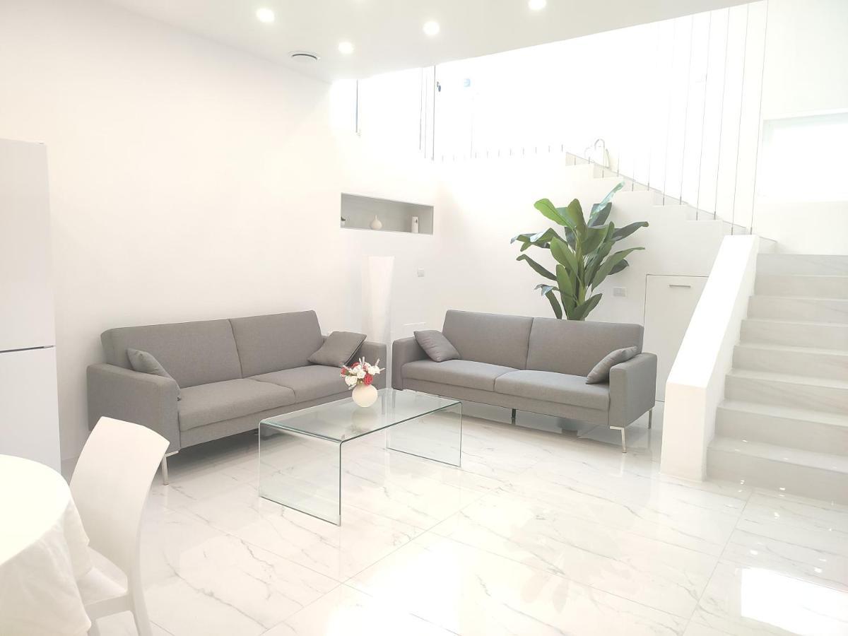 Elegant Basement Suite Orosei Εξωτερικό φωτογραφία